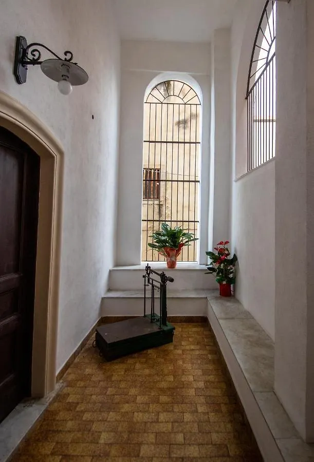 Ferienhaus Villa Dimora Porta Garibaldi CTA Italien